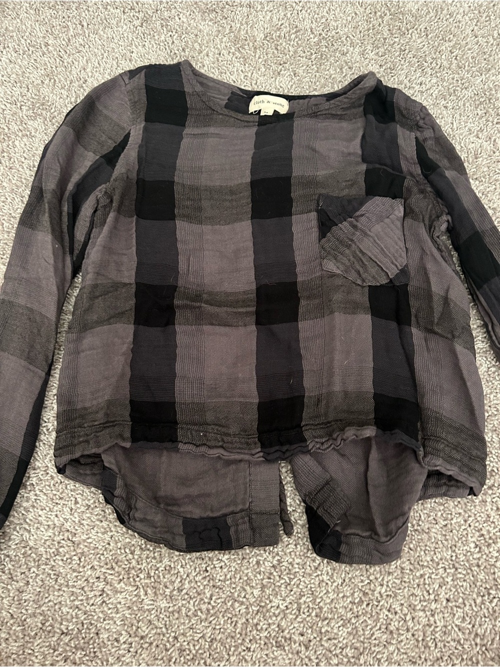 cloth & stone Gray and Black Long-Sleeve Plaid Top